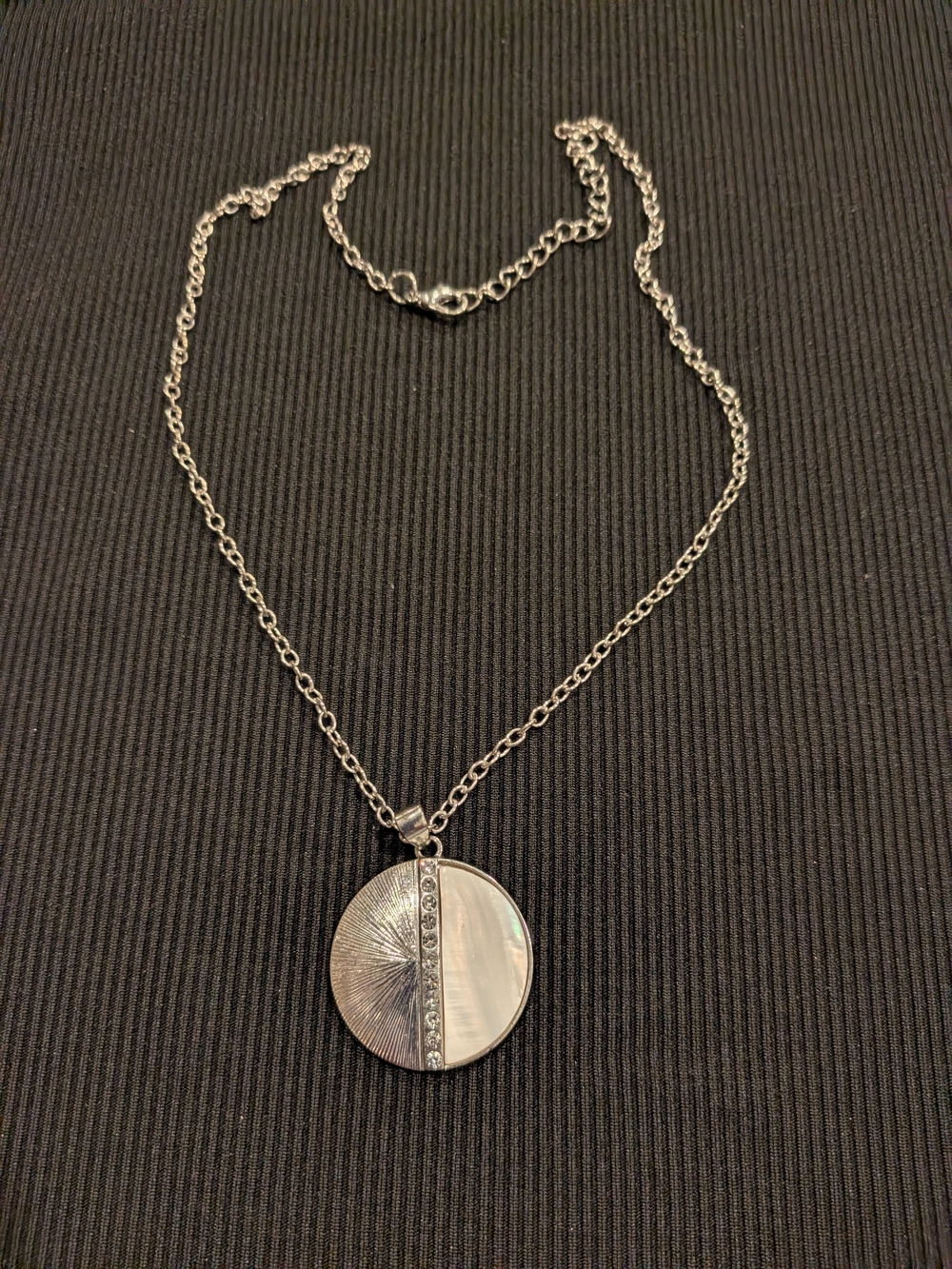 B#4:Silver-tone Mother of Pearl & Crystal Disc Pendant Necklace 11"